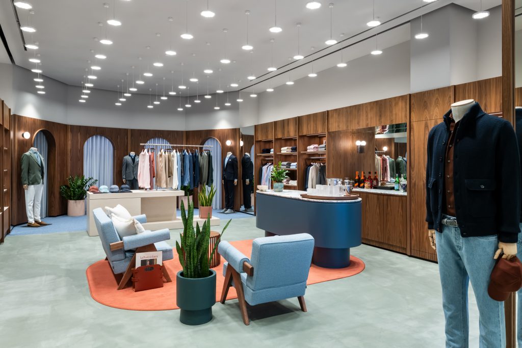 Luca Faloni - Retail Interior Construction Company - Toronto Commercial Contractors
