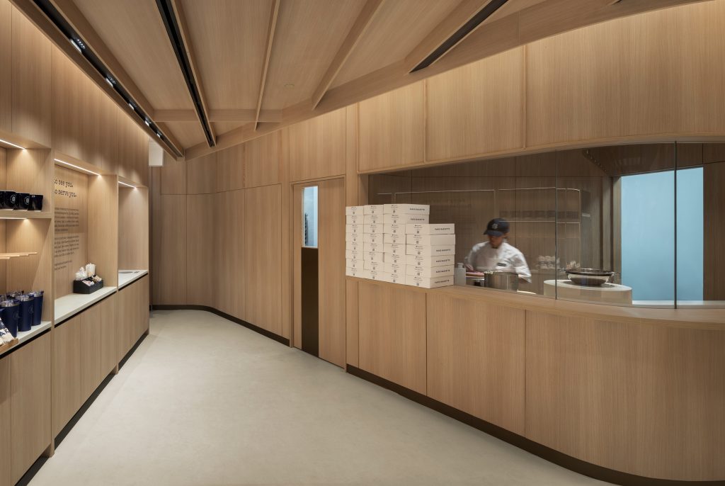 Paris Baguette - Yorkville Retail Construction in Toronto - Toronto Commercial Contractors 