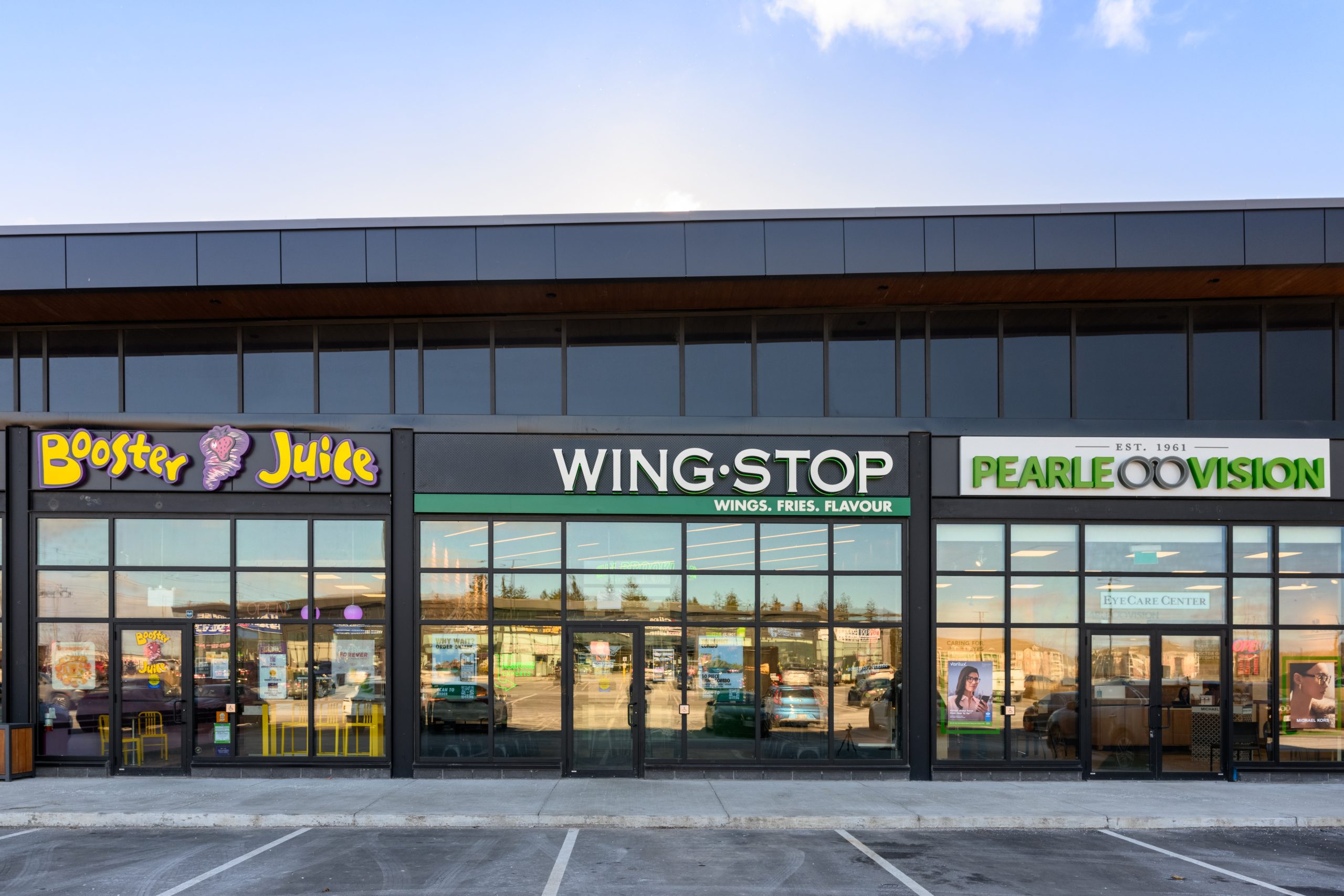 Wingstop Fast Food Construction - Whitby, ON (1)